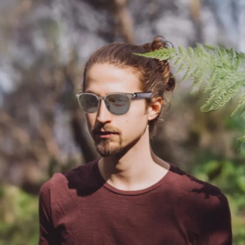  عینک هوشمند استکهلم گرین لاین Green lion Stockholm Smart Glasses 